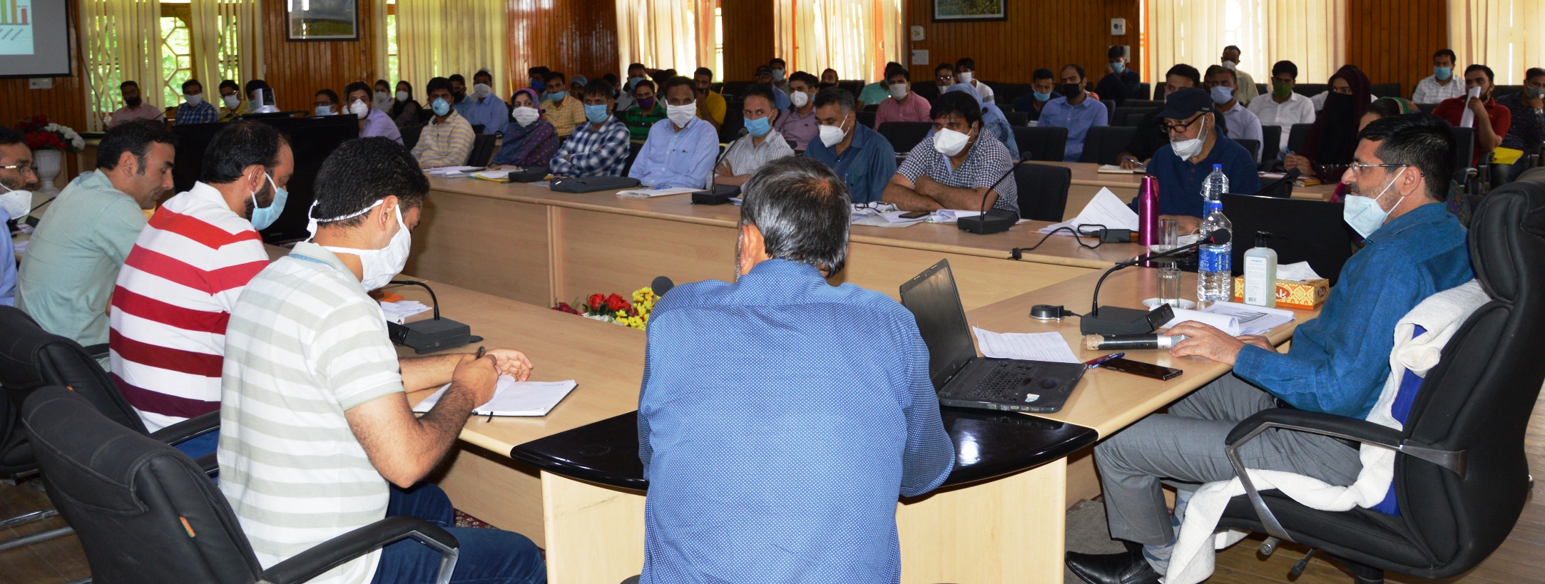 DDC Budgam reviews functioning of RDD