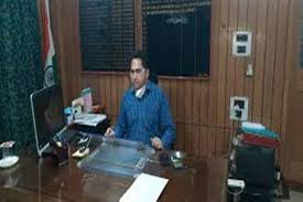 DC Anantnag convenes meeting of health & other officials