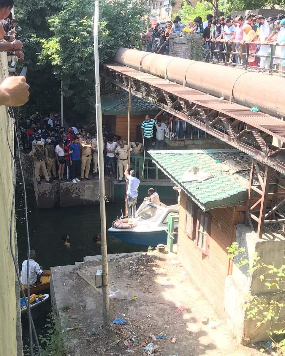 Boy dies while fishing in Dal Lake Srinagar