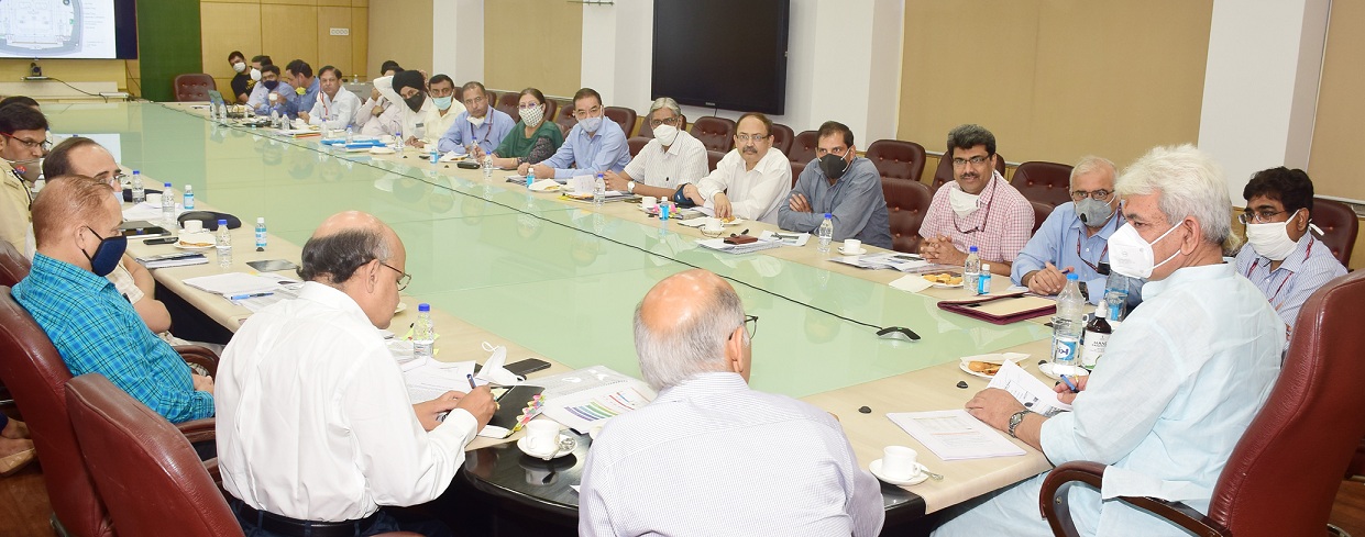 Lt Governor reviews progress on Udhampur-Srinagar-Baramulla railway line