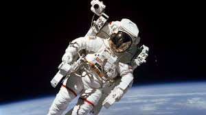 Two NASA Astronauts Returned To Earth On Sunday In A Dramatic, Retro Style Splashdown