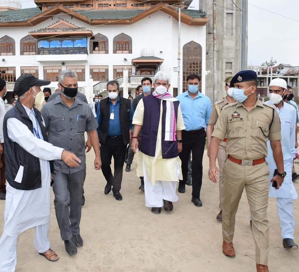 LG conducts extensive tour of Budgam, says ‘Govt committed to inclusive socio-economic development of J&K’