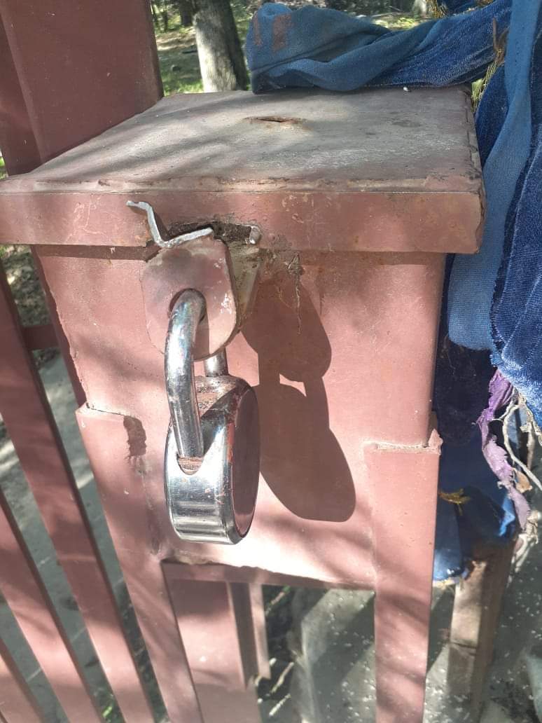 Burglars loot shrine, masjid in Ganderbal