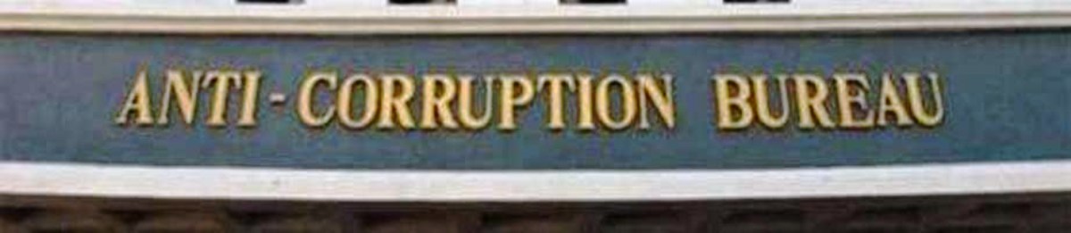 ACB registers case against former JK Bank Chairman, others for violating tender norms   