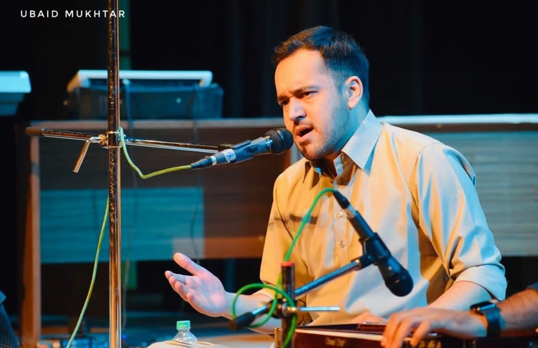 *The legend Waqar Khan proves himself Extraordinary talent, His Journey from Gold Medalist to Composer and Singer