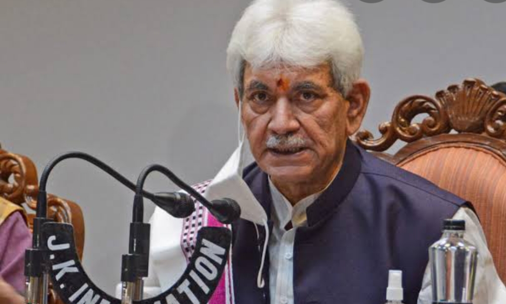 LG visits slain TV artist Amreena Bhat’s residence at Chadoora