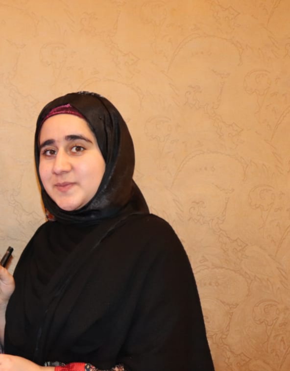 Born, 26th May 1998, Soliha Shabir hails from Dalgate, Srinagar, Jammu and Kashmir.