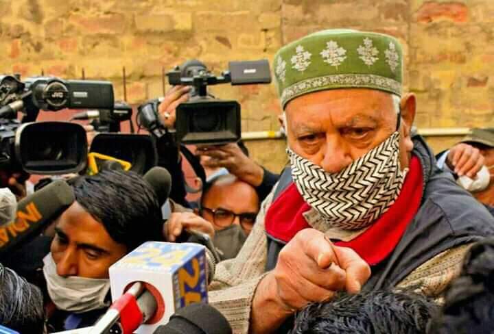 Dr Farooq writes to SEC, demands re-poll in Garoora Bandipora A
