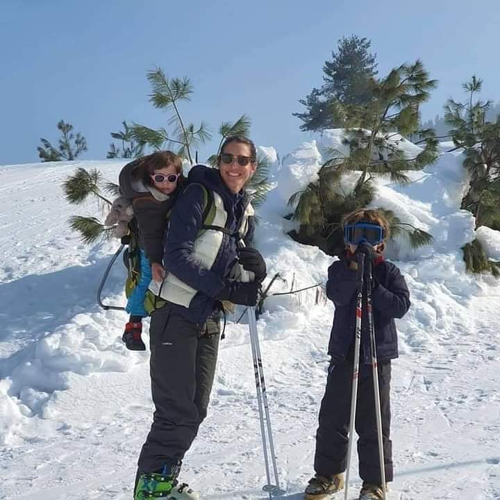 Fresh snowfall attracts tourists to Gulmarg