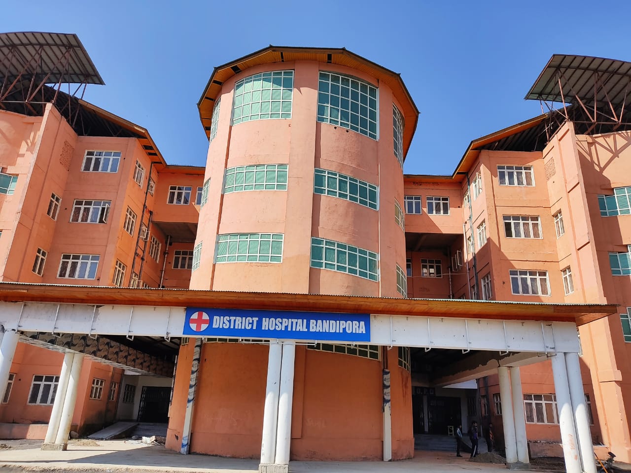 5 months on, USG Machine lying defunct at DH Bandipora, hospital authorities in slumber