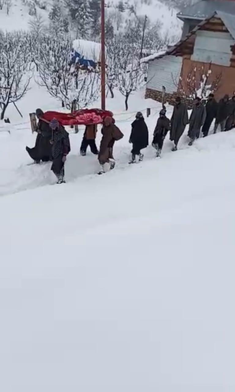 Snowfall: On way to hospital, woman delivers baby on make-shift stretcher in Keller Shopian