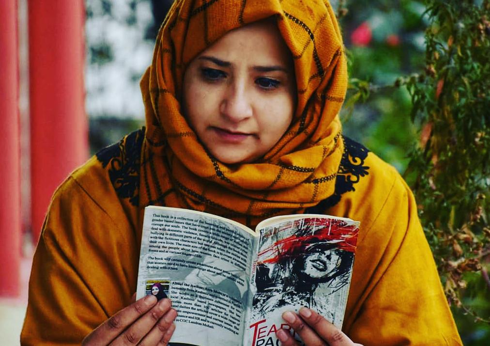 Meet Azra Mufti: An author working on women empowerment, mental health issues