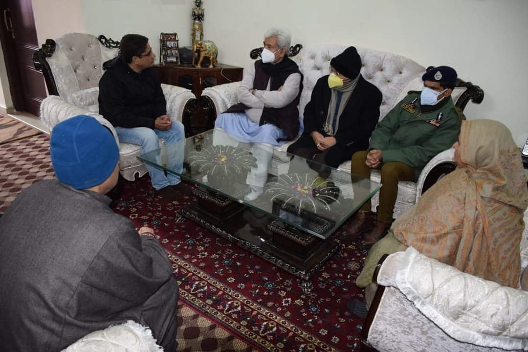 Lt Governor visits family of slain goldsmith Satpal Nischal, who was killed by militants at Srinagar