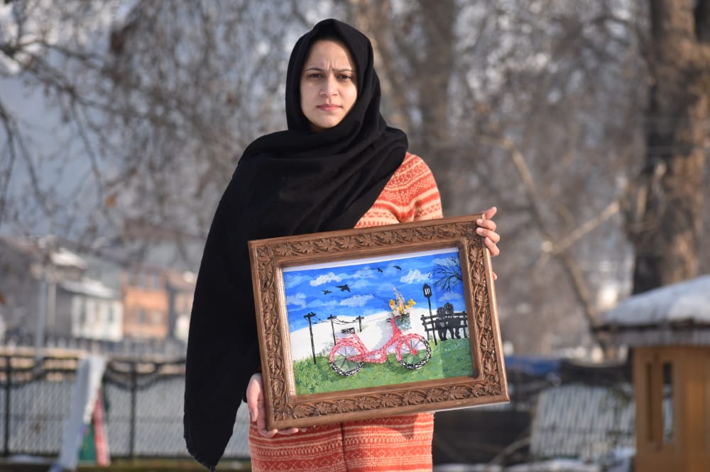 Meet Bisma Yaseen: an overwhelming artist from Central Kashmir’s Srinagar district