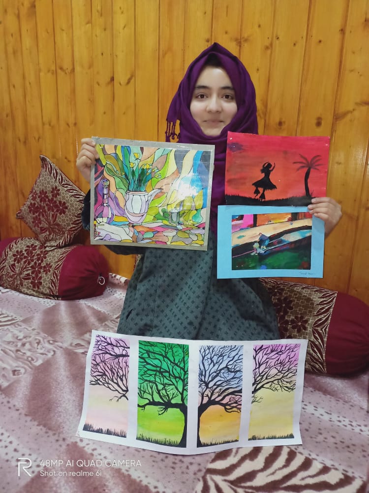 Tryst With Canvas ! Bandipora Girl Wins Accolades For Her Paintings