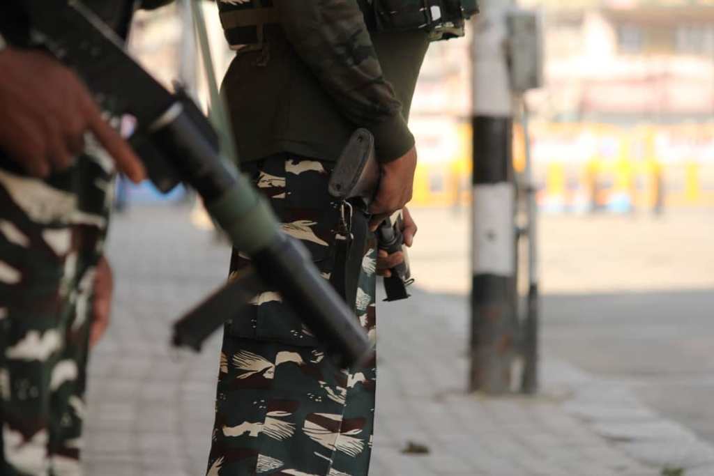 New Year starts with internet blockade, shutdown in twin districts of South Kashmir