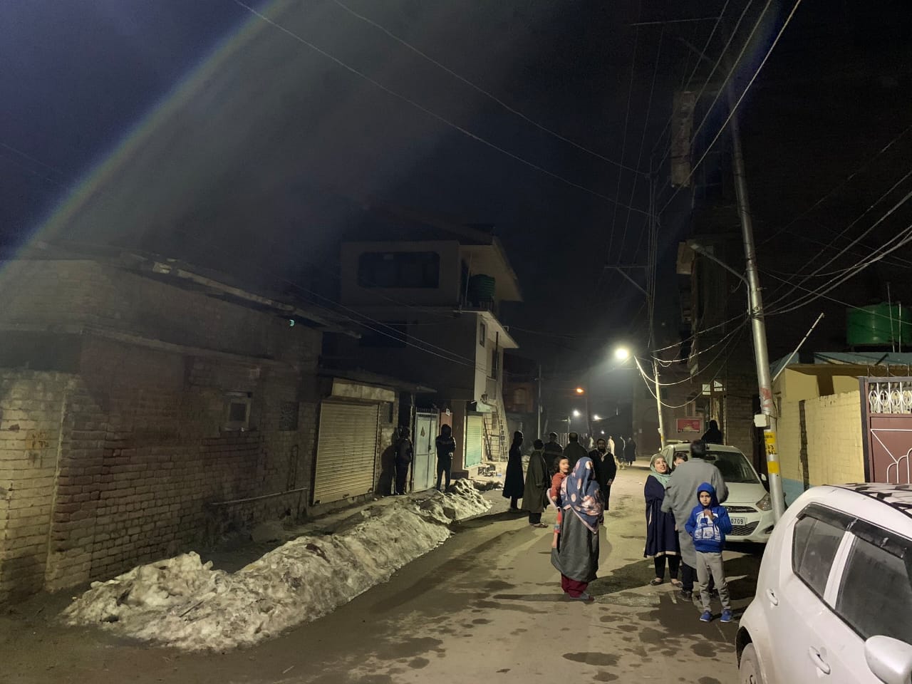 Earthquake of 6.1 magnitude shakes J&K, epicenter in Punjab