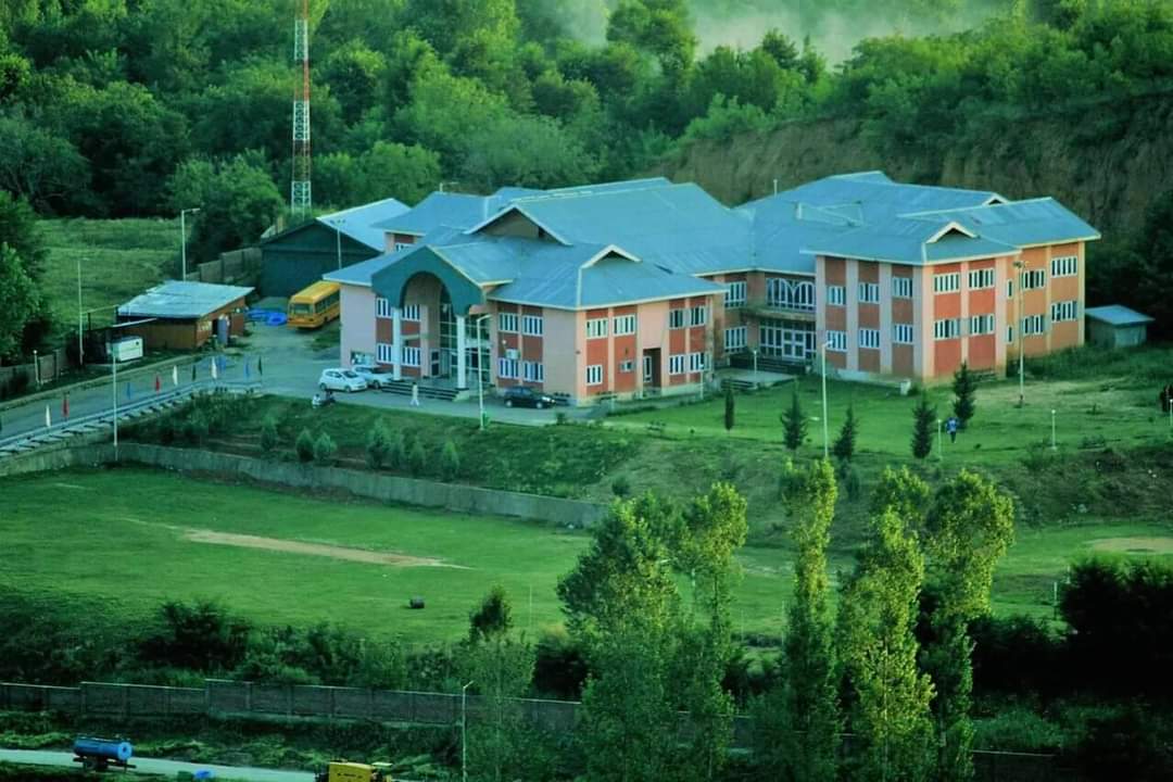 GDC Dooru has no teachers for six subjects, students suffer