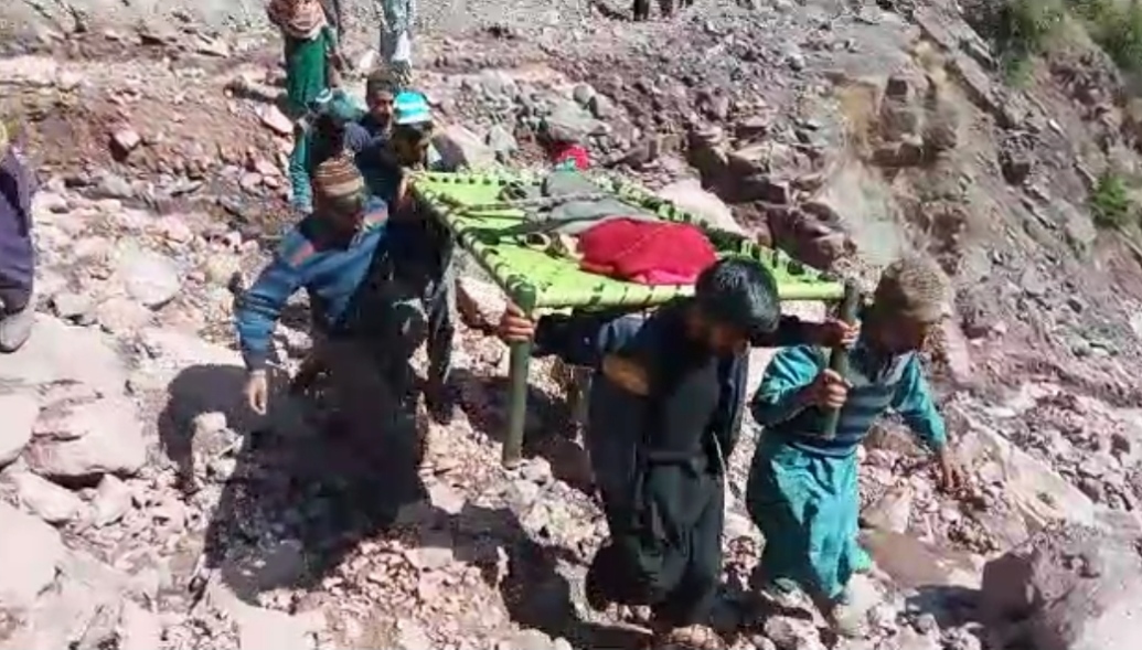 Uri: Woman dies as road to hospital remains blocked, family blame authorities