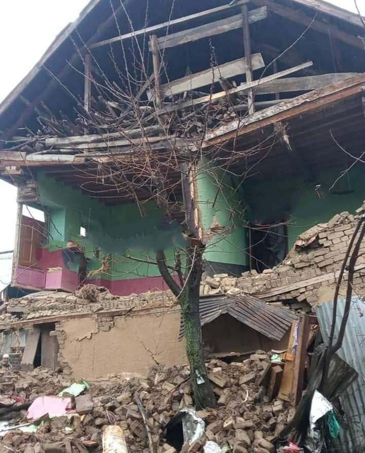 Mud House Damage In Budgam, Water Seeps Into Houses In Kupwara; AS College Turns Into Pool
