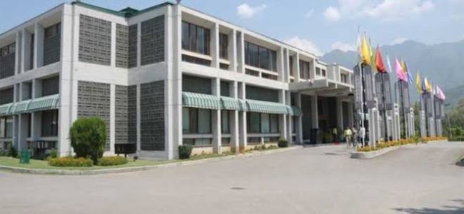 Attendees asked to remove pherans at SKICC conference