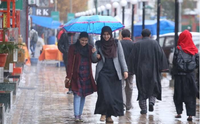 Light rain lashes J&K, nights become warmer