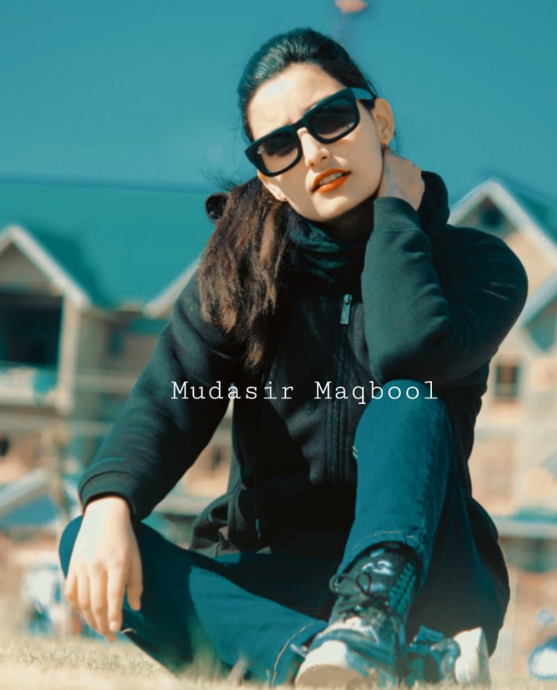 Meet The First Kashmiri Vloger Girl “Faizul Manzoor”