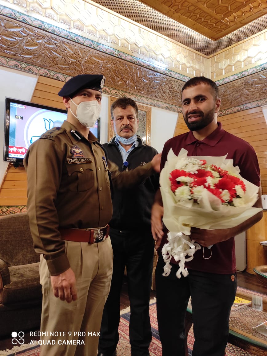 Cyclist Adil returns home, after feat