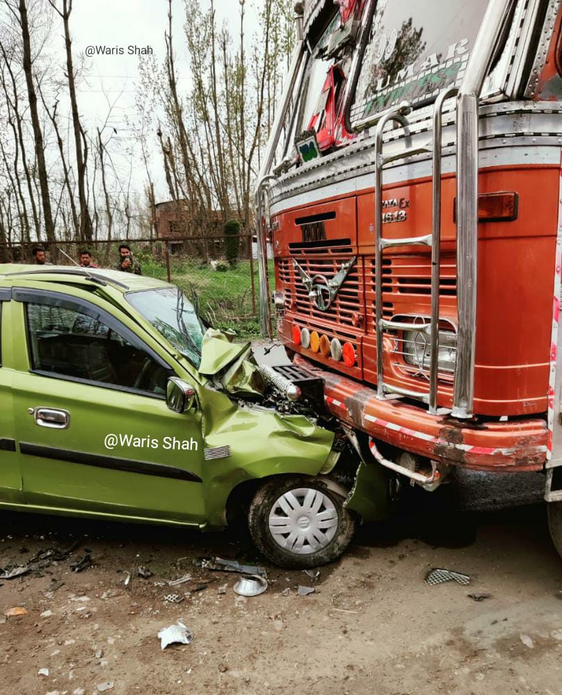 Doctor Critically injured in road mishap at Achabal Anantnag