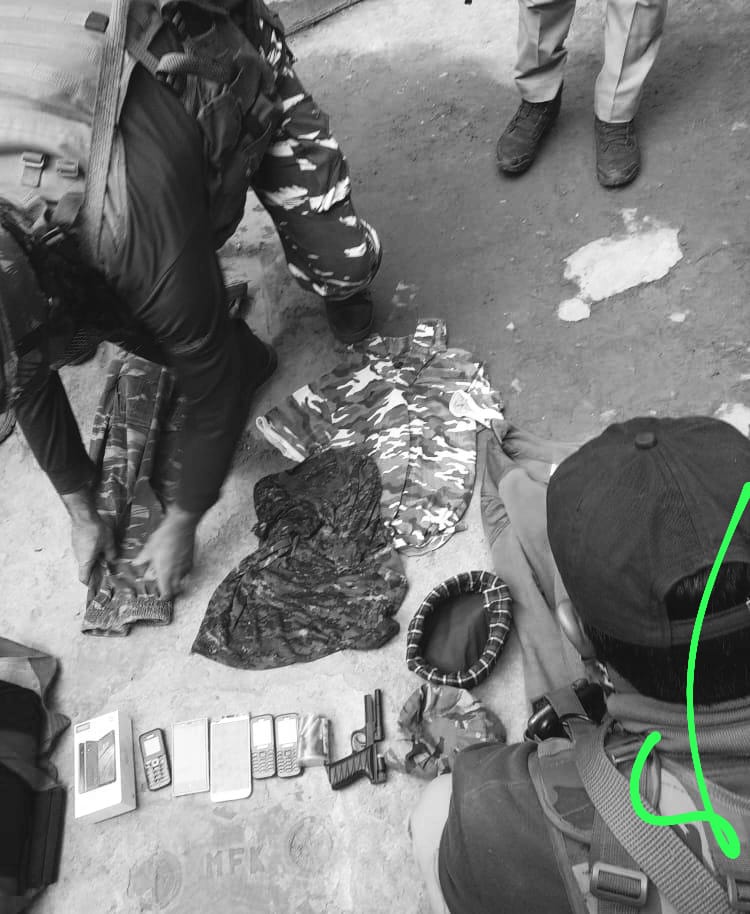 Toy pistol, cell phones, military uniforms recovered from suspects in South Kashmir