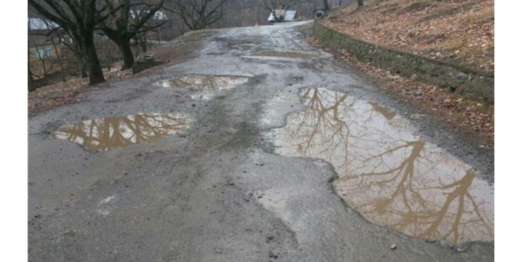 Dilapidated Reban-Yaripora road gives bumpy ride to commuters, passersby