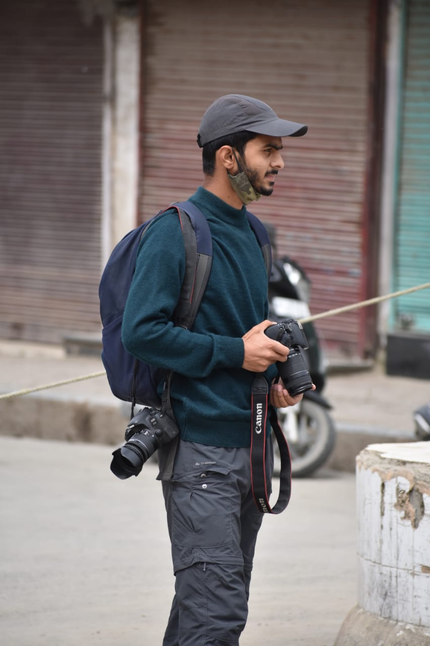 Photojournalist Allegedly Manhandled In Sopore Town