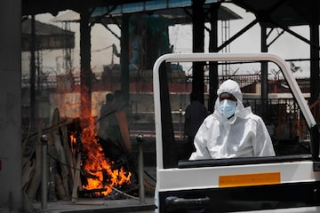 Muslim ambulance driver cremates Hindu woman died of Covid-19