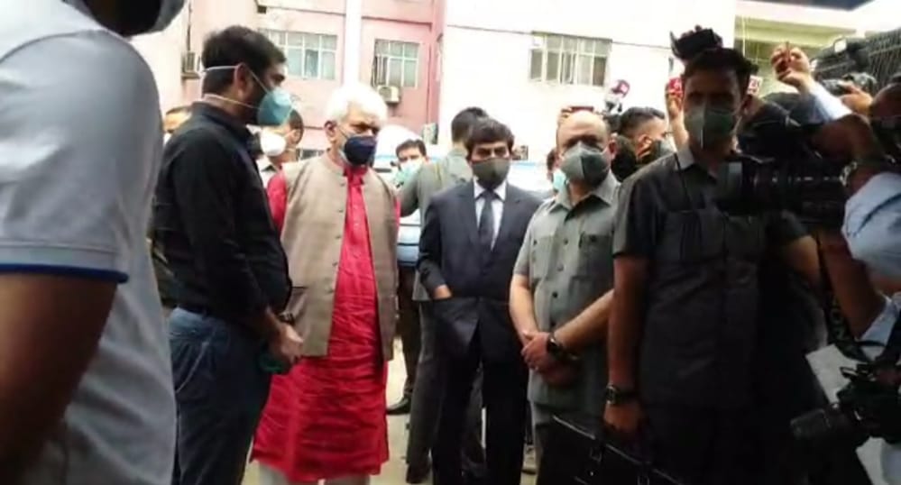 COVID-19: LG Manoj Sinha chairs crucial meeting at GMC Anantnag, says ‘strategy farmed’