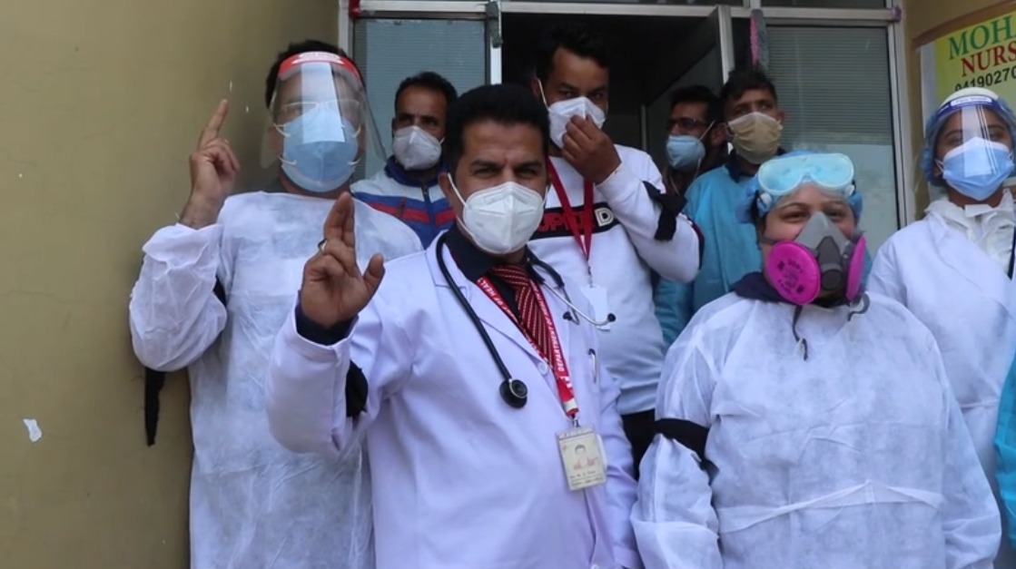 Health workers, doctors stage protest against Baba Ramdev