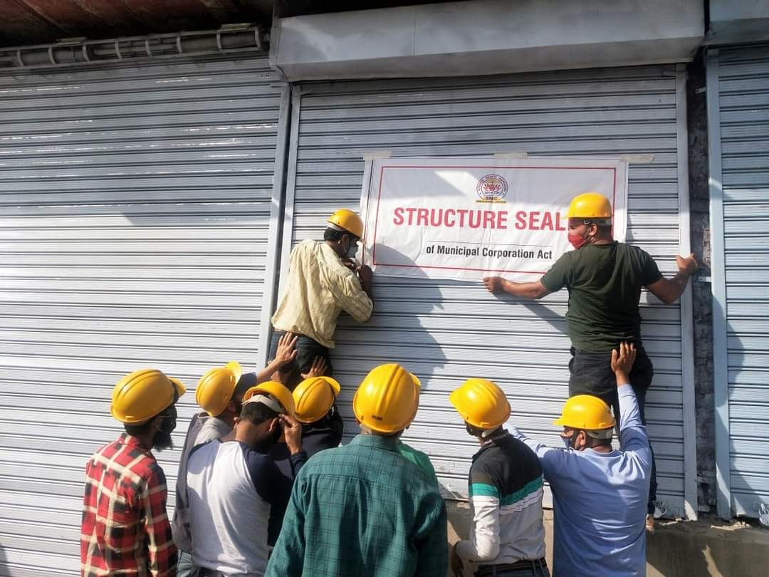 SMC seals 3 structures for violating building permission rules