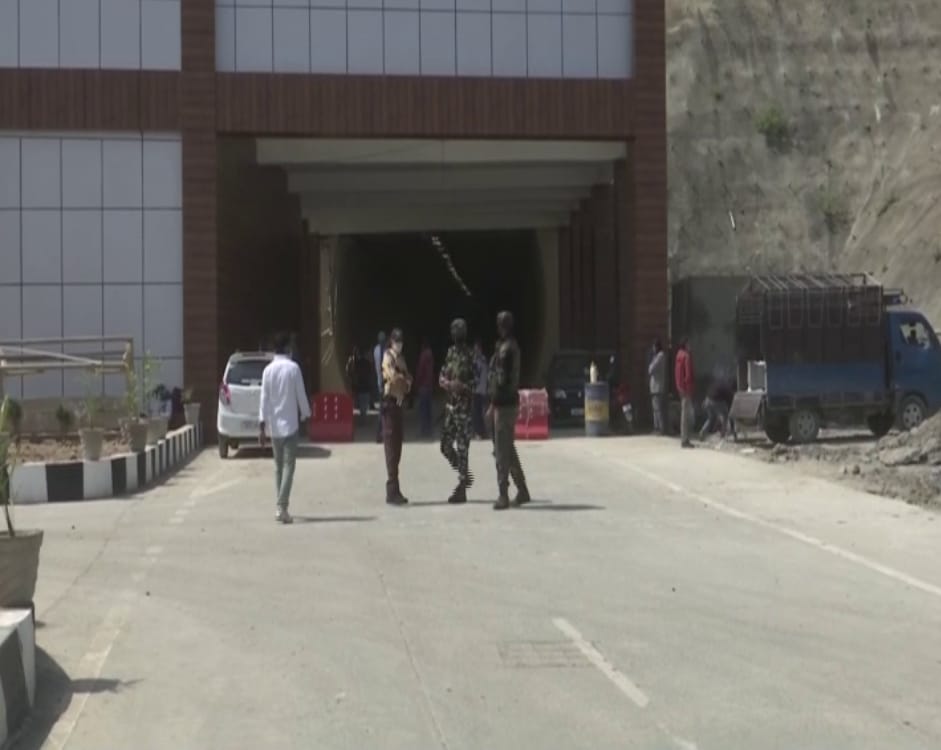Qazigund-Banihal tunnel to be made operational in coming weeks