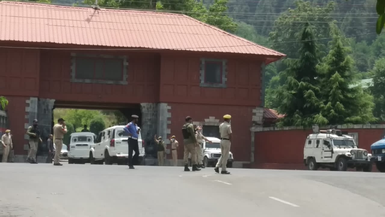 Delimitation panel reaches Srinagar to meet pol leaders