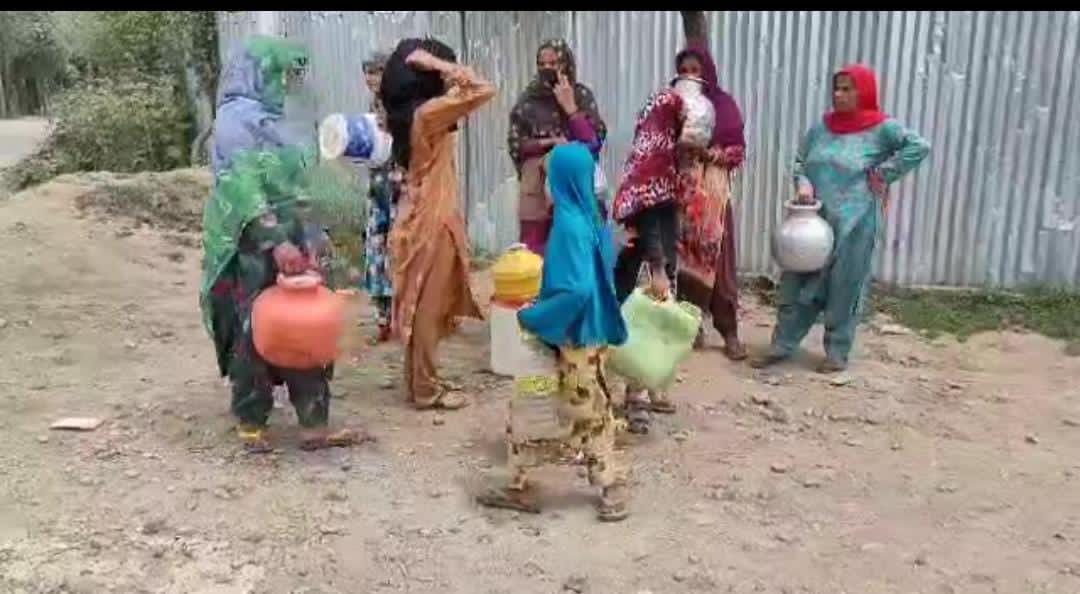 Shopian Village Lacks Drinking as well As Irrigation Water