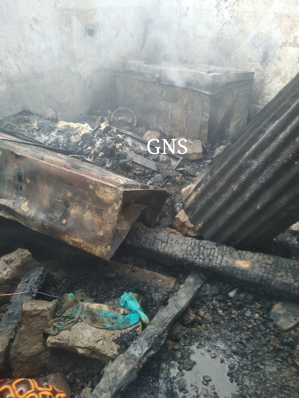 House gutted in overnight blaze at Mendhar Poonch