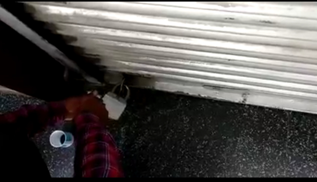 SDM Sgr seals 4 shops in commercial hub Lal Chowk during market checking