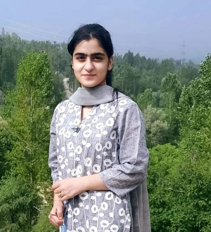 Meet Srinagar girl Zikya-a multi-talented artist