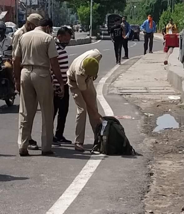 Ahead of I-Day unattended bag creates bomb-scare in Jammu’s Satwari