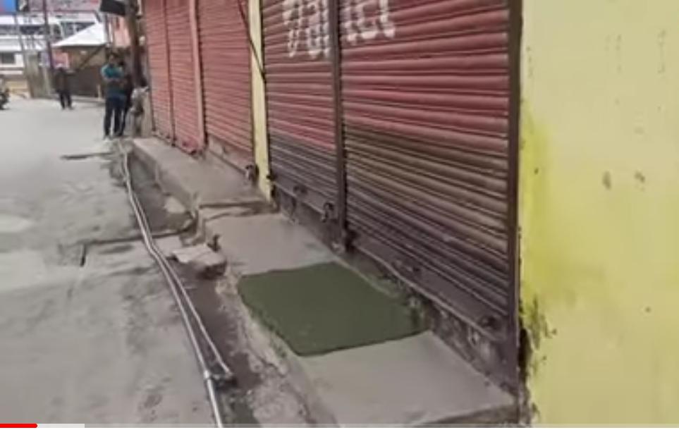 Barring Kargil drivers from plying on inner routes of Leh: Kargil shuts against Div Com’s ‘diktat’