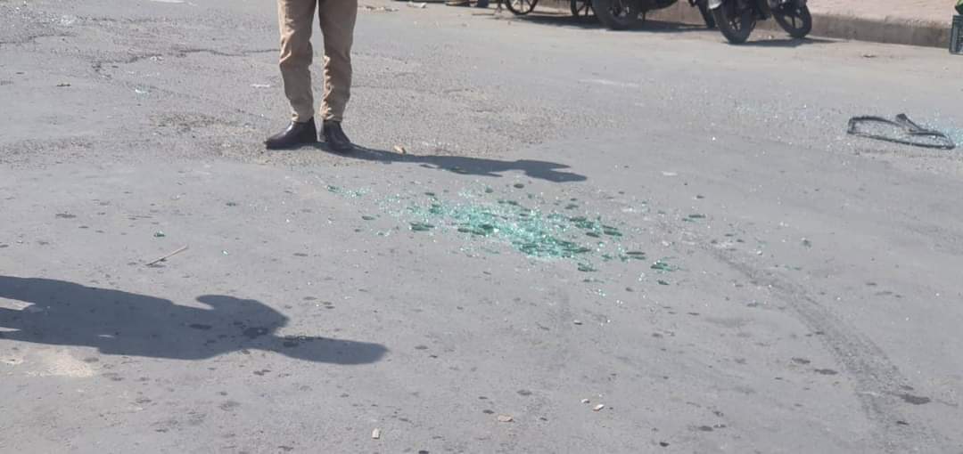 Grenade attack at Hari Singh High street, 05 civilians suffer minor injuries*