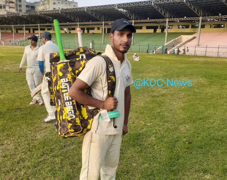 Kashmiri shawl seller selected for international cricket, to play against Bangladesh