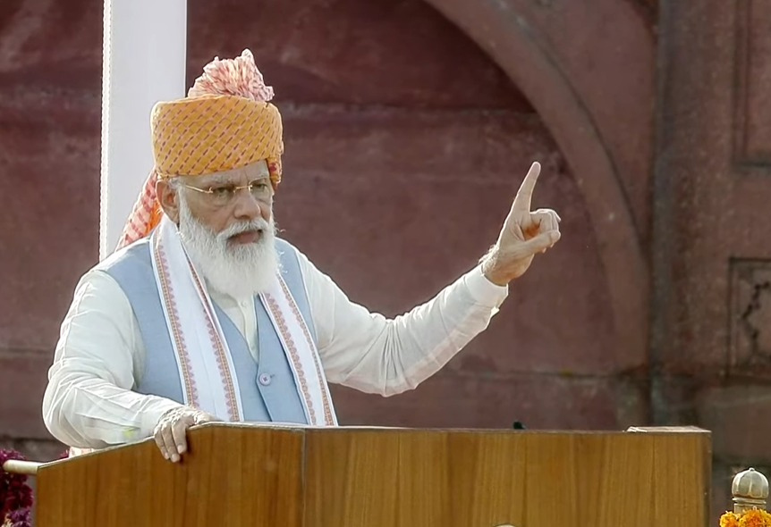 Taliban seize Jalalabad, cut off Afghan capital from east