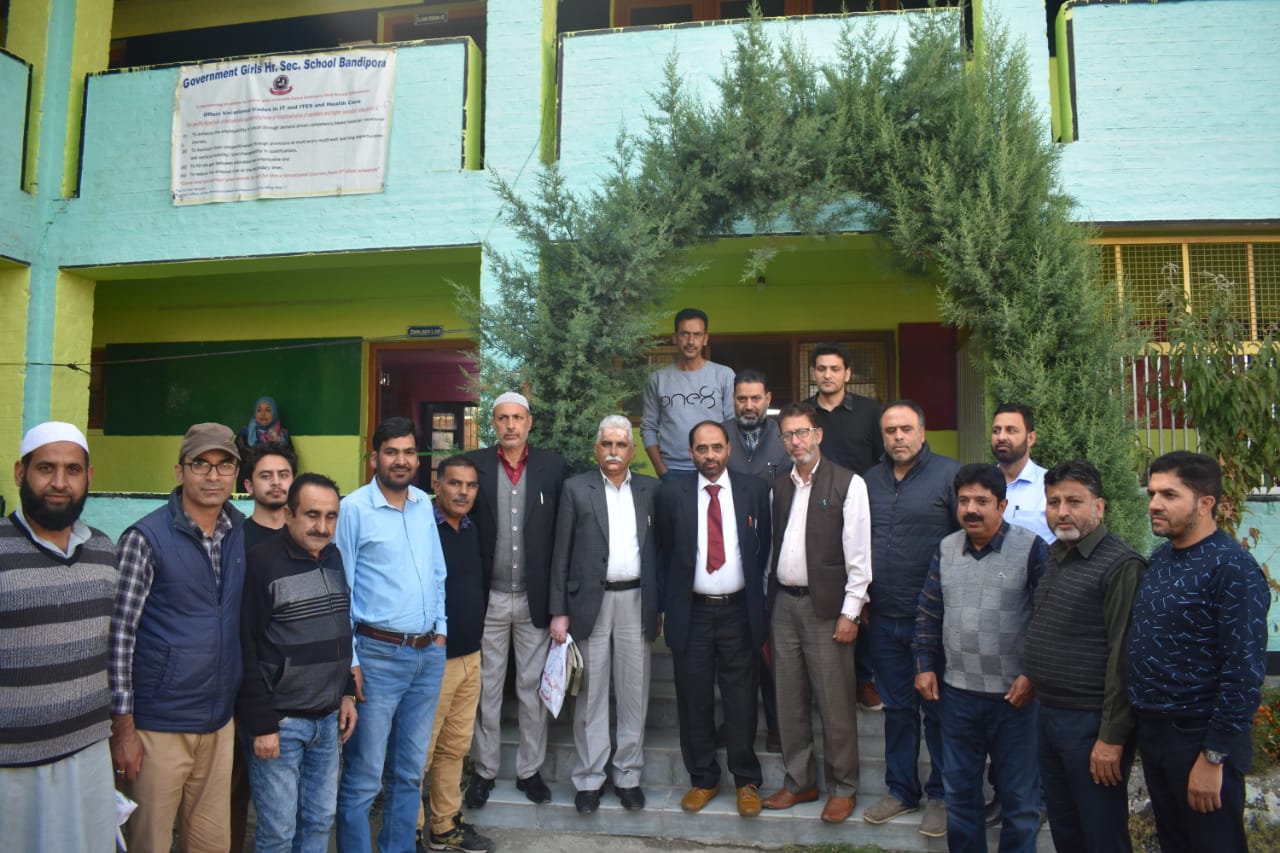 Warm send off accorded to Erstwhile CEO Bandipora