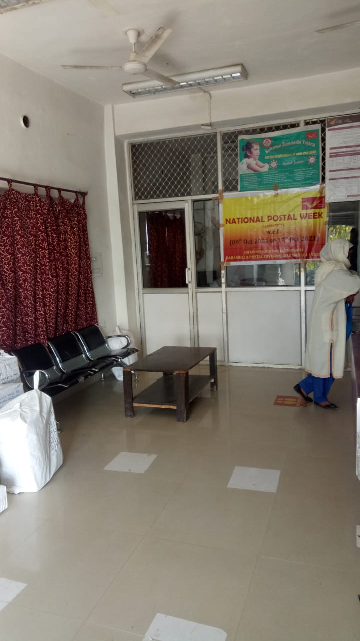 “Technical snag” in Post Office Bandipora leaves consumers high & dry