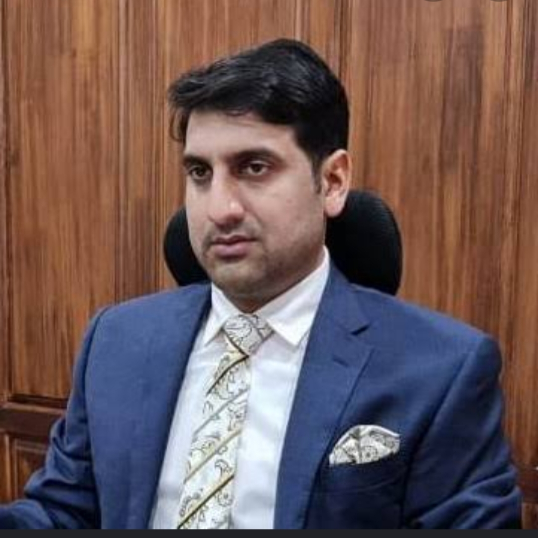 Next 2 weeks ‘very critical’, violation of SOPs invitation to 3rd covid-19 wave: DC Srinagar